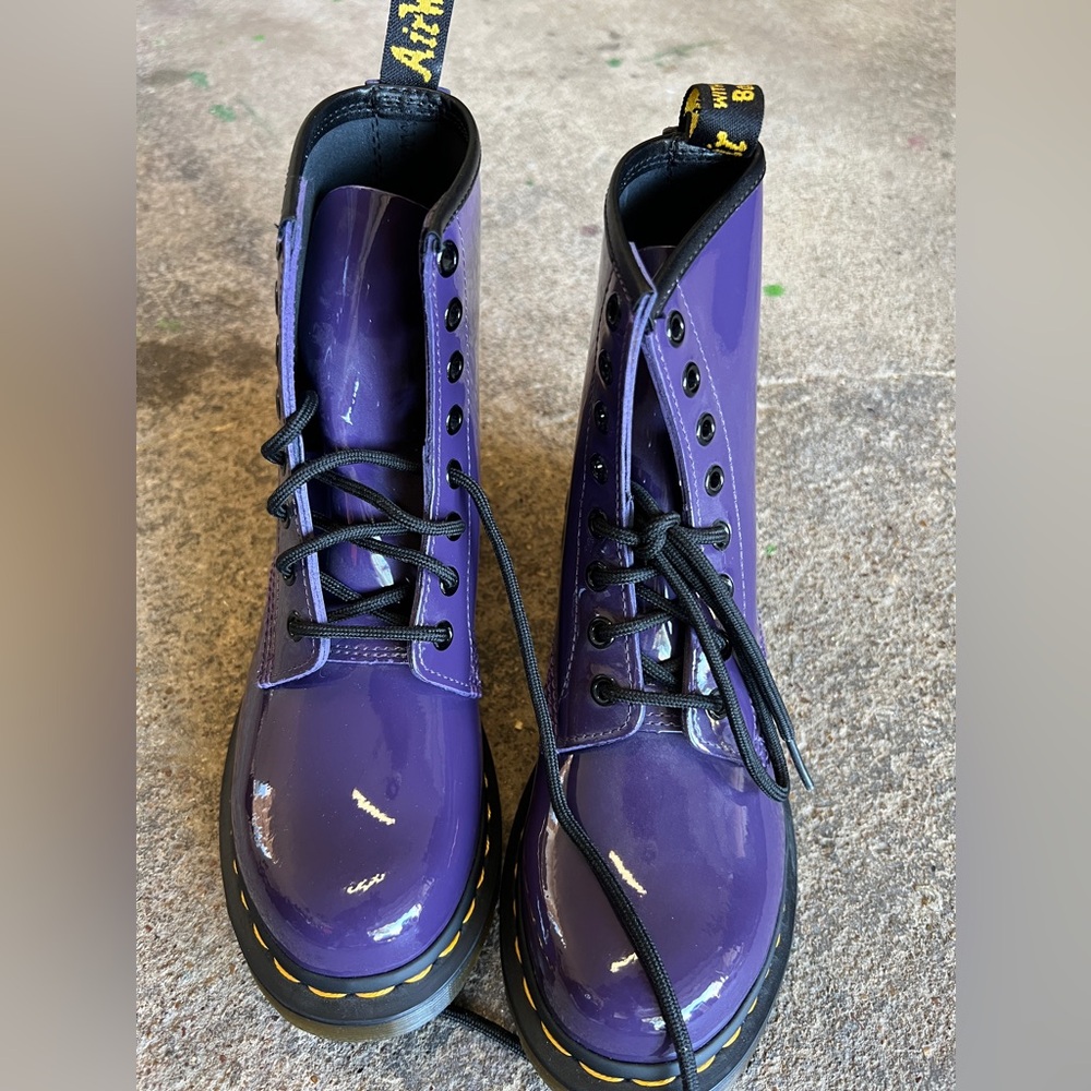 NWOB Dr. Martens
